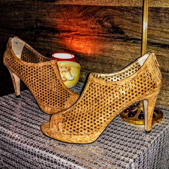 Vaneli Shoes - Vaneli Cork Like Open Toe Heels Size 7